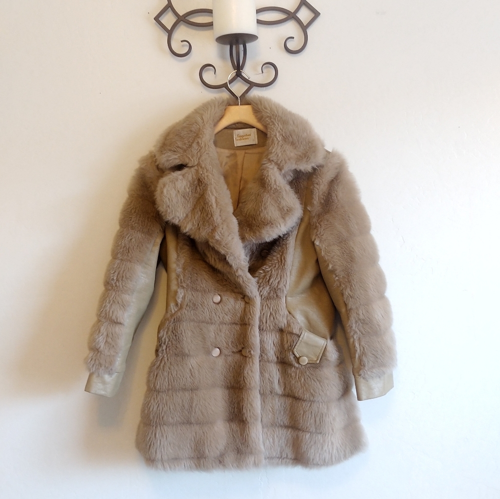 Fingerhut Fashions SMALL size 12 Vintage faux fur & faux leather jacket